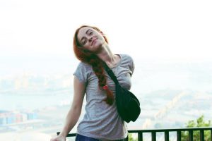 Чому я тут навчаюсь Я навчаюсь, по-перше, тому що я прагну отримувати нові знання; по-друге, тому що сьогодні обов’язковою умовою прийому на роботу є повна вища освіта; по-третє, тому що за 4 роки дуже звикла до нашого Інституту і нашої Кафедри.